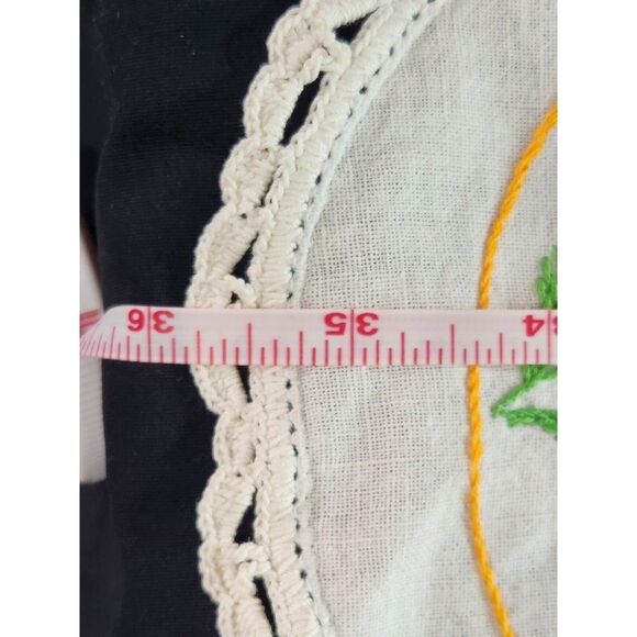 Estate Vintage Hand Embroidered Table Runner Cottagecore Floral Scalloped Edge - Picture 5 of 12